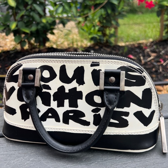 Louis Vuitton Graffiti Alma - Picture 4 of 14